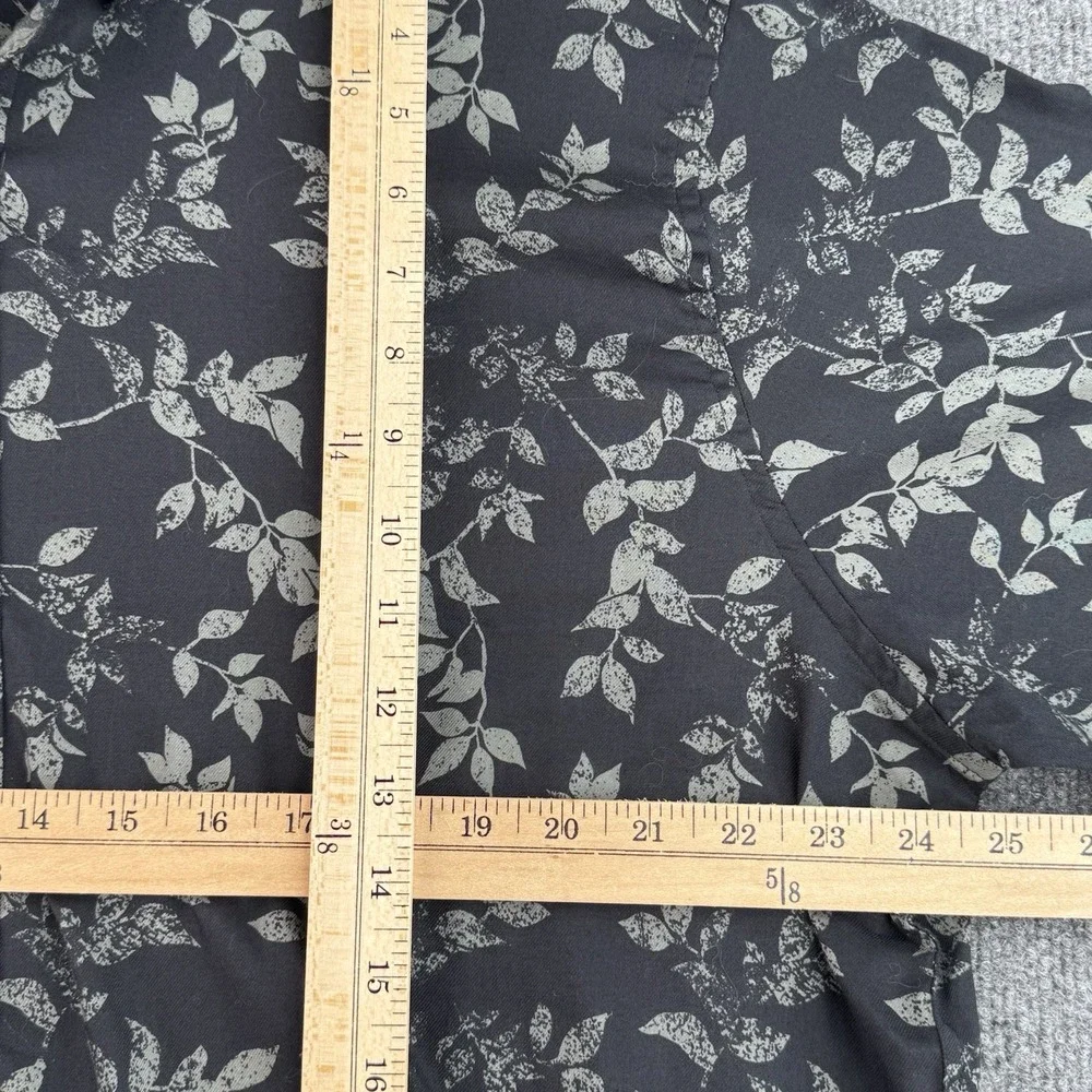Travis Mathew Under Button Collar Shirt Mens XL Black Searchlight Floral Casual